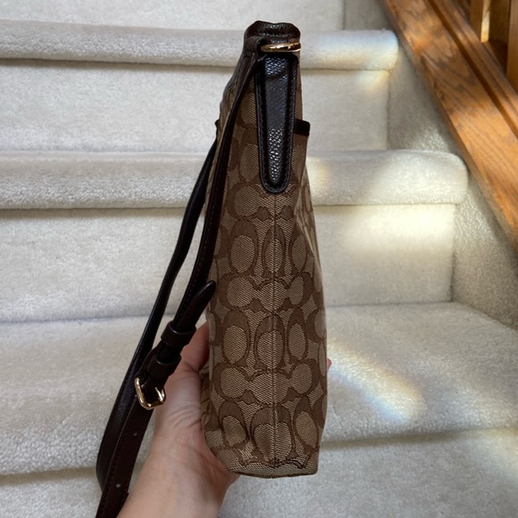 coach crossbody bag - Picture 4 of 16